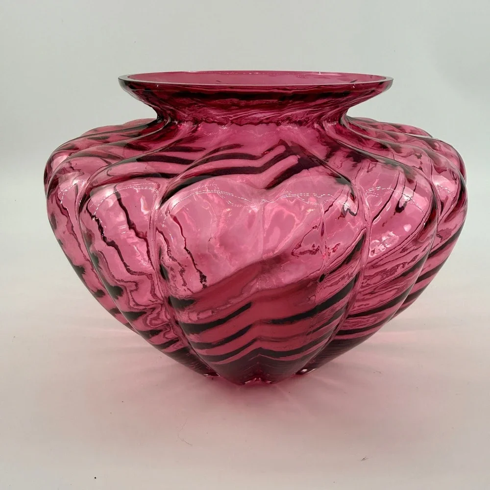 Pilgrim Cranberry Glass Hand Blown Ribbed Art Glass Vase Large Label USA